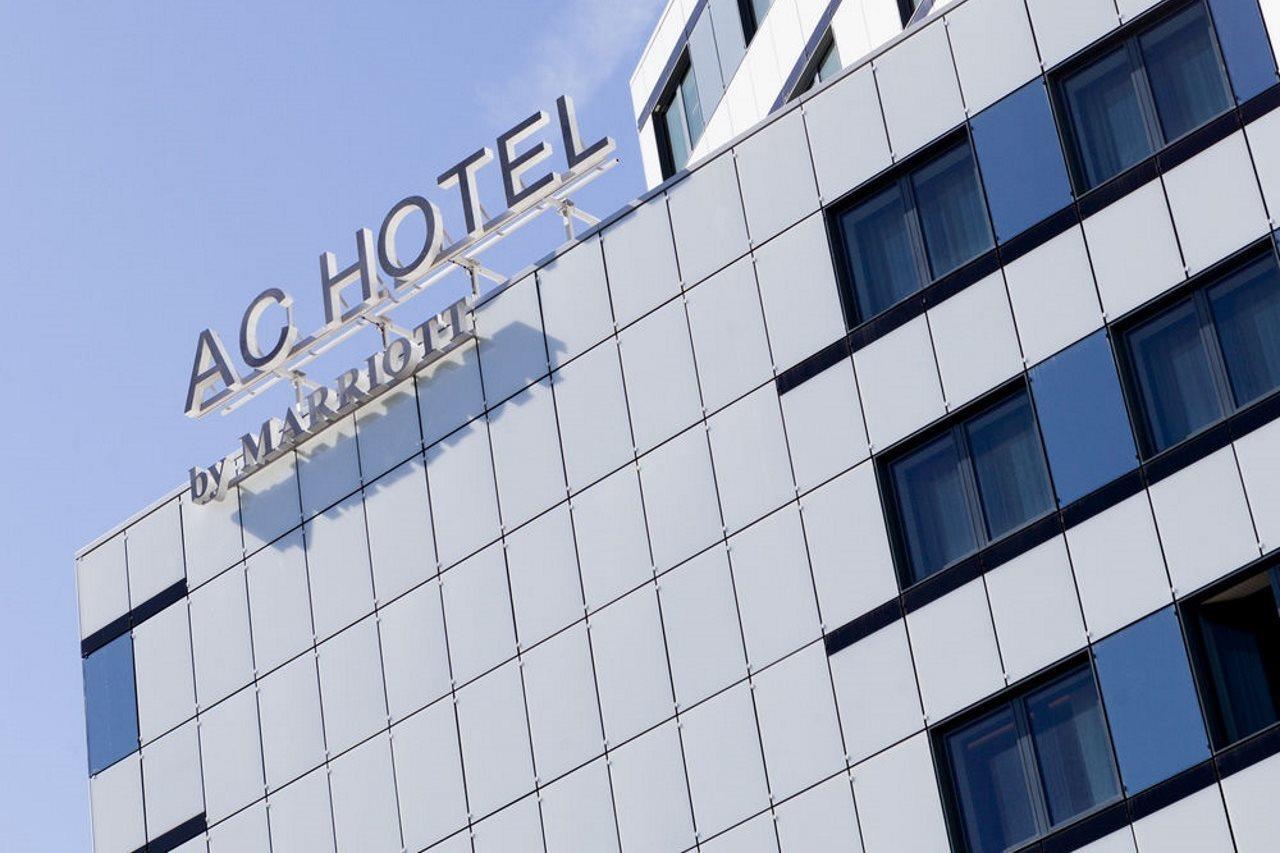 Hotel Ac Porte Maillot By Marriott Parijs