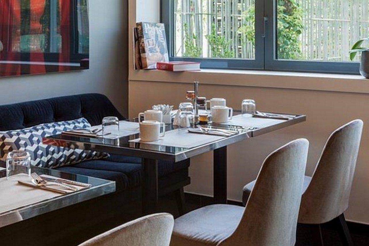 Hotel Ac Porte Maillot By Marriott Parijs